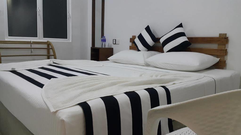 City Capital Hostel Анурадхапура Экстерьер фото